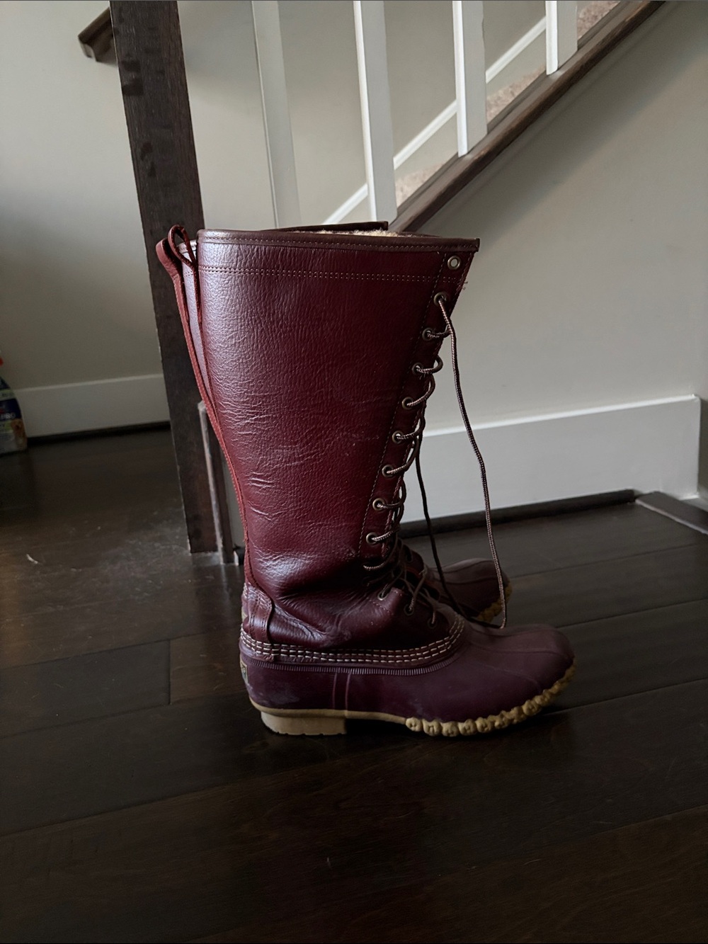 L.L. Bean Tall Lace-Up Leather Duck Boot with shearling in Burgundy, size 8